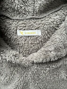 Kirundo Plush Sherpa Hoodie in Light Gray